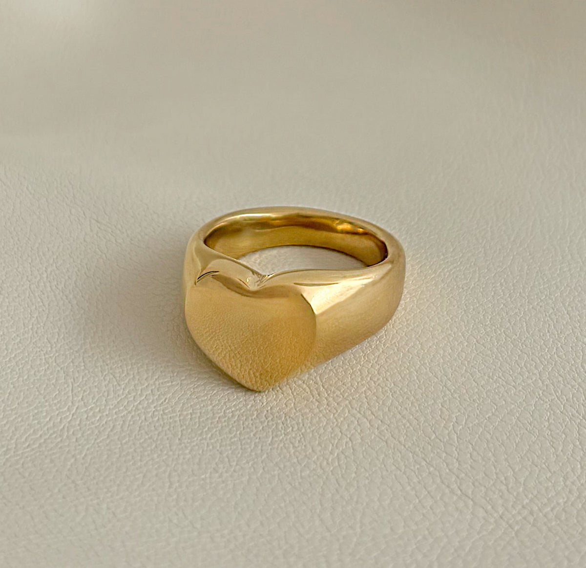 Sadie 18k Gold Plated Chunky Heart Signet Ring
