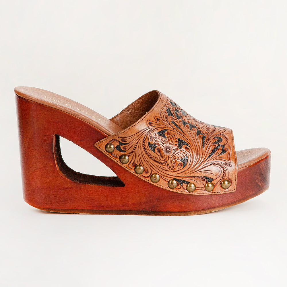 Shoes & Footwear