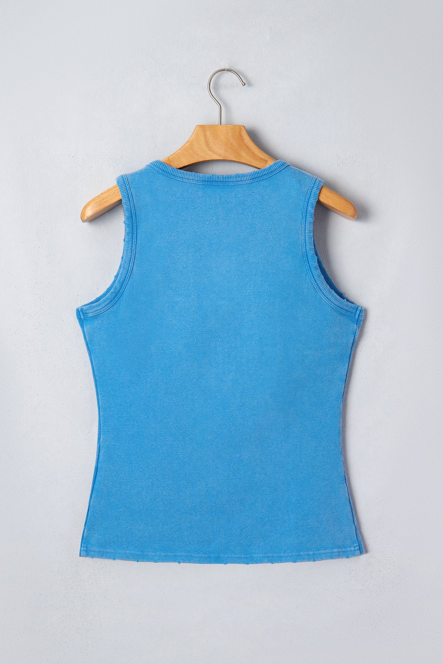 Solid Distressed Ribbed Mineral Wash Tank