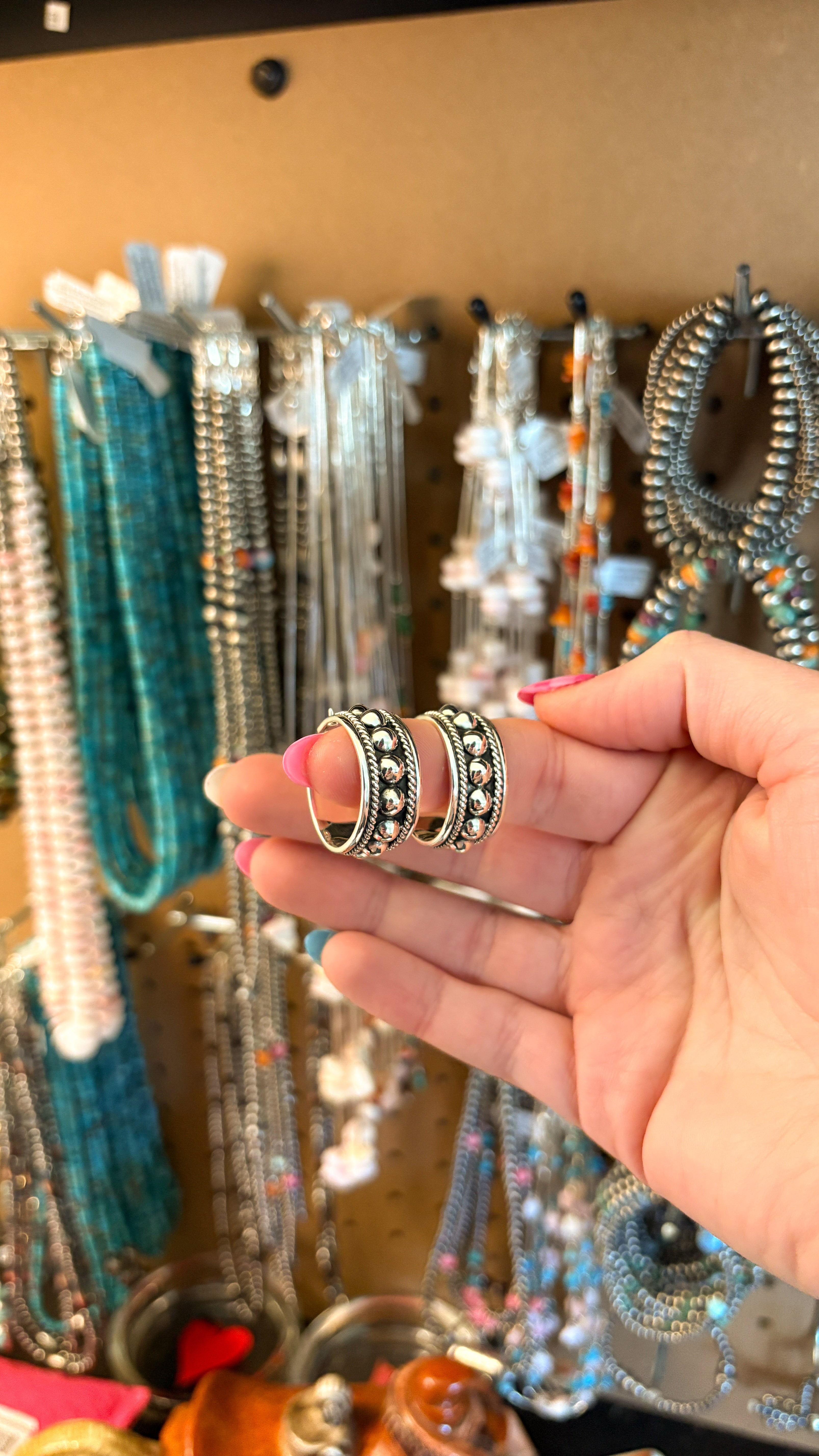 BALL BAND HOOP EARRINGS W ROPE DETAIL