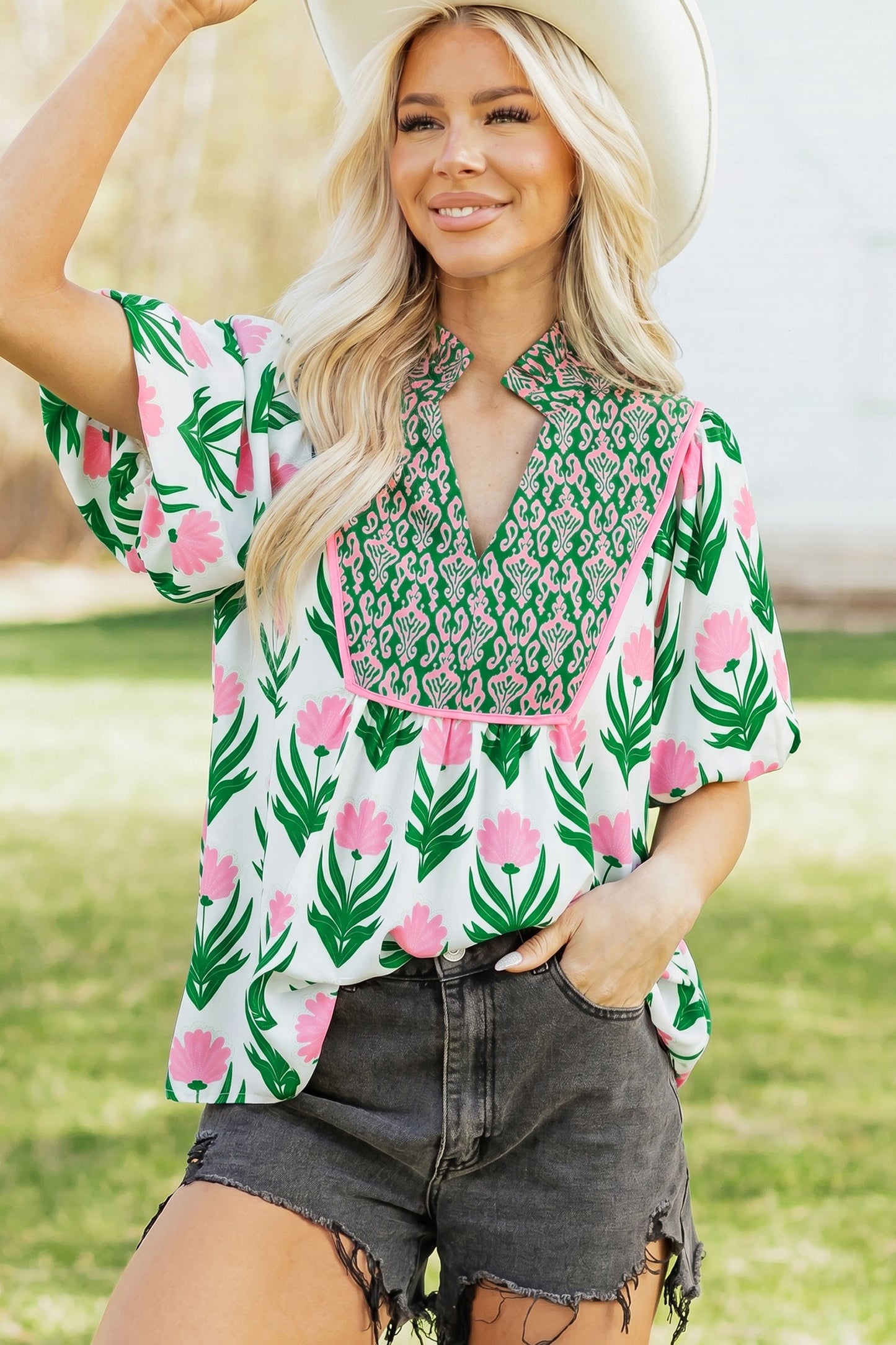 Floral Puff Sleeve Contrast V-Neck Blouse
