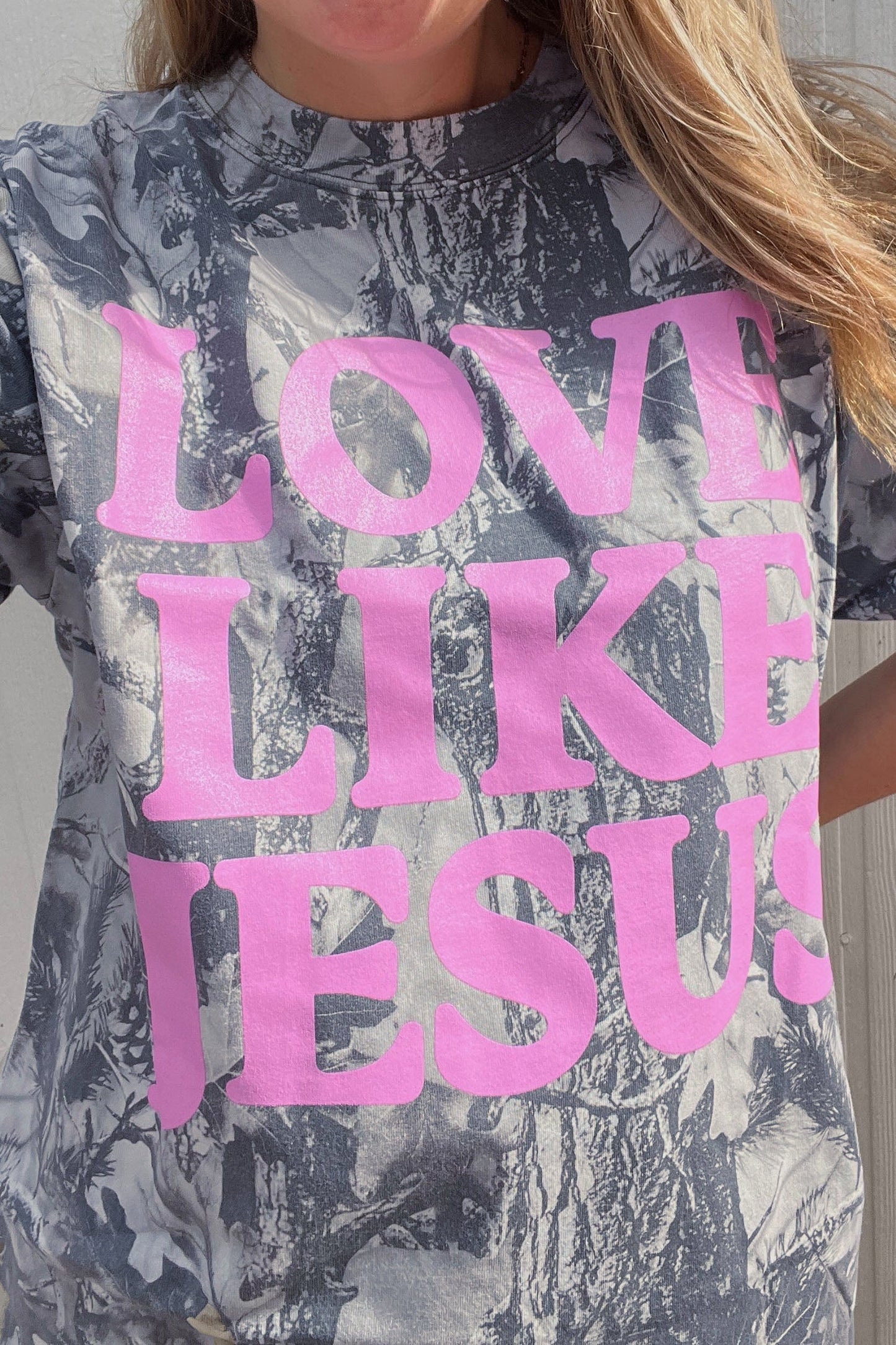 Plus Size Woodland Camo LOVE LIKE JESUS T-Shirt