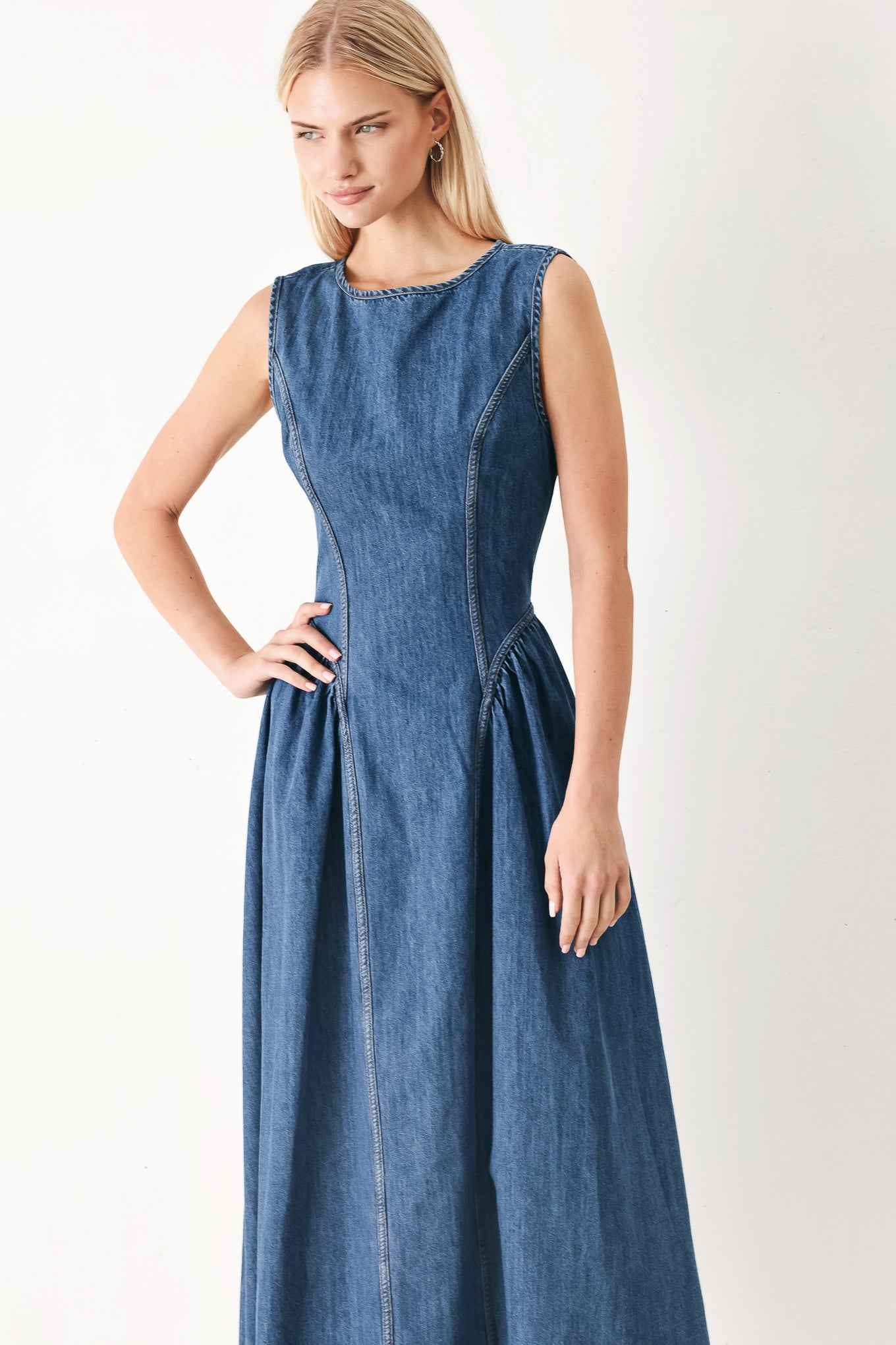 CONTEMPORARY GRACE DENIM MIDI DRESS