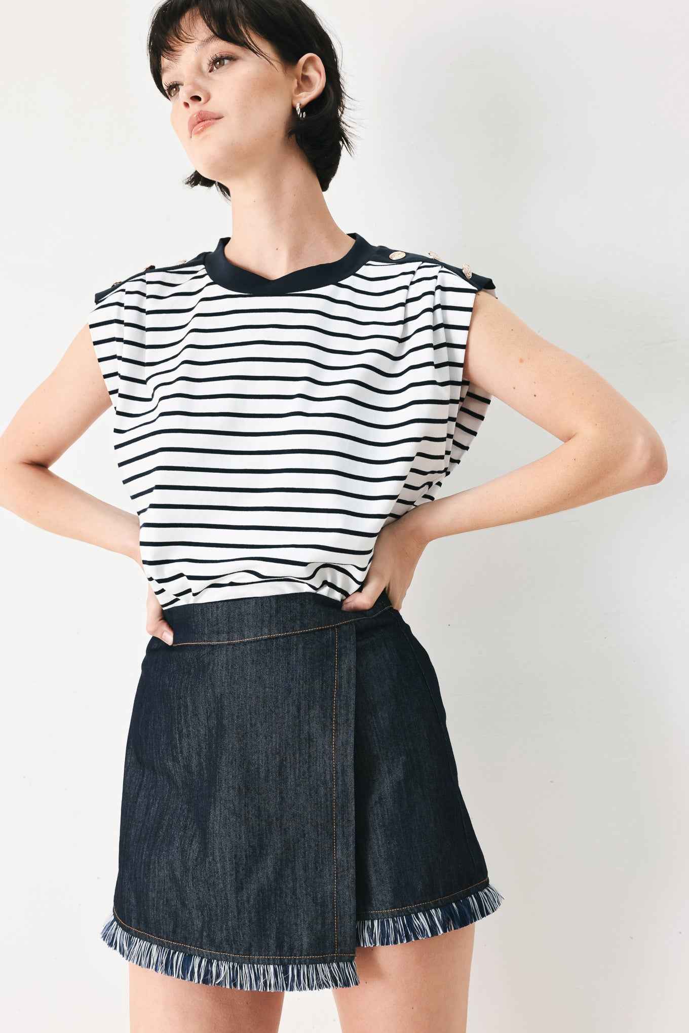 POWER SOFT WOVEN SKORT