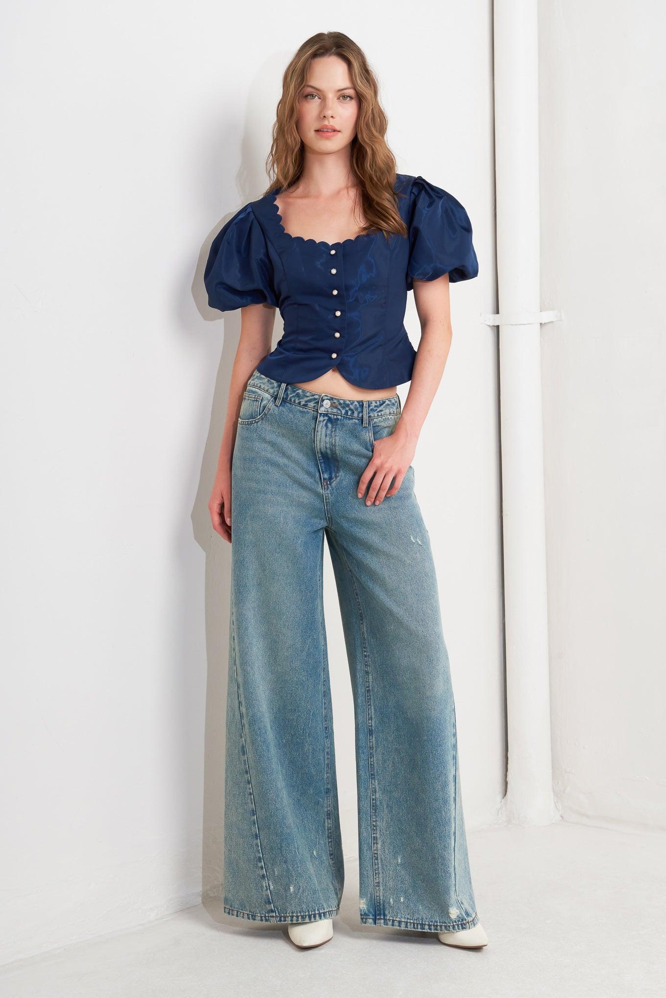 Scallop Kiss Woven Shirt