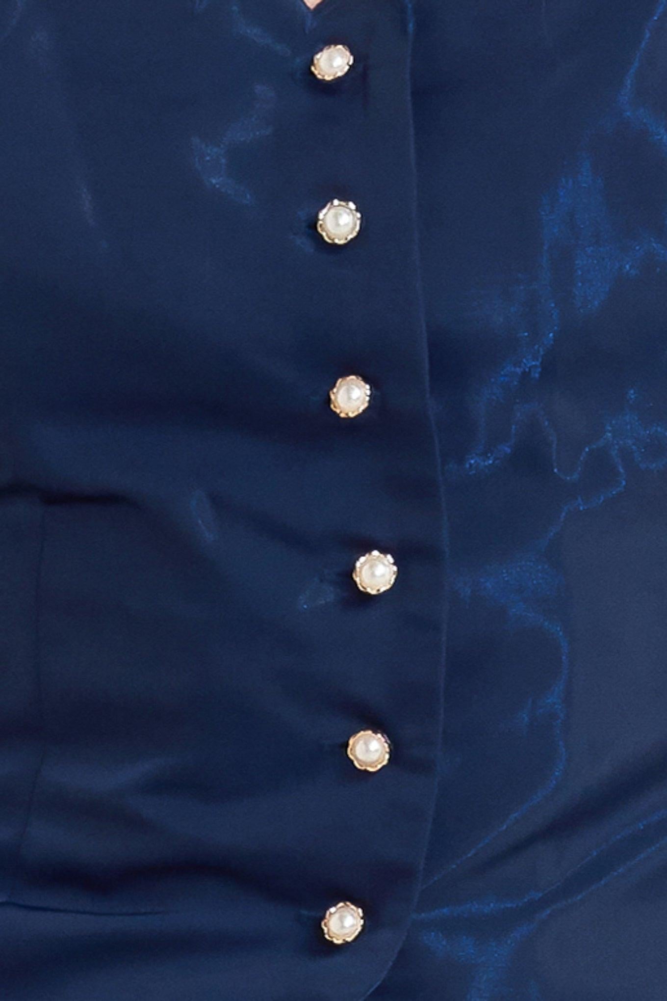 Scallop Kiss Woven Shirt