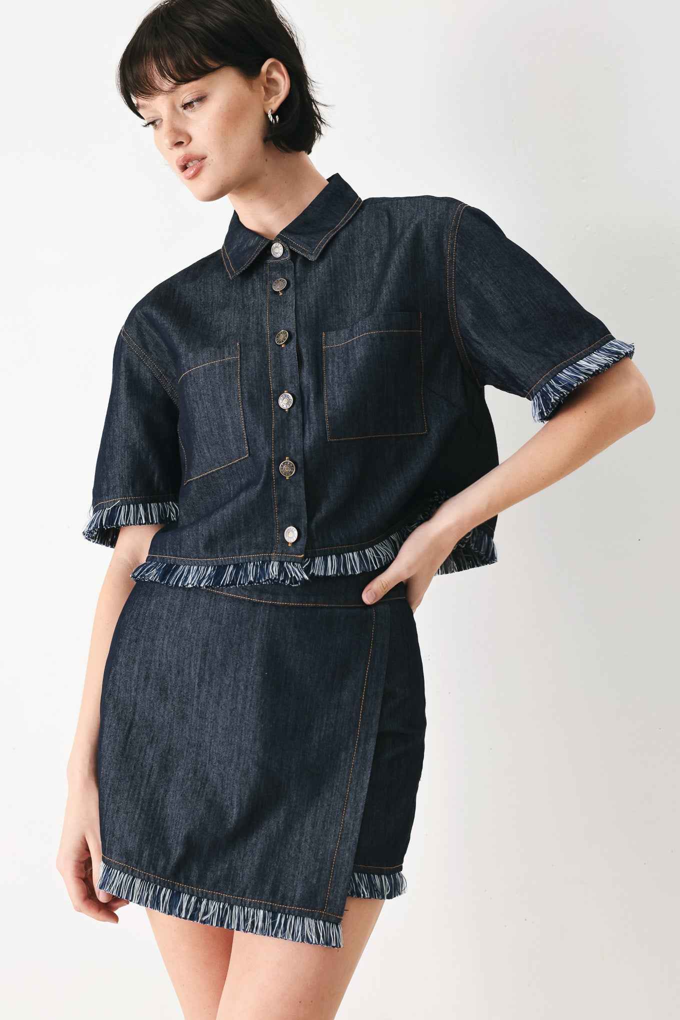 POWER SOFT WOVEN CROP JACKET