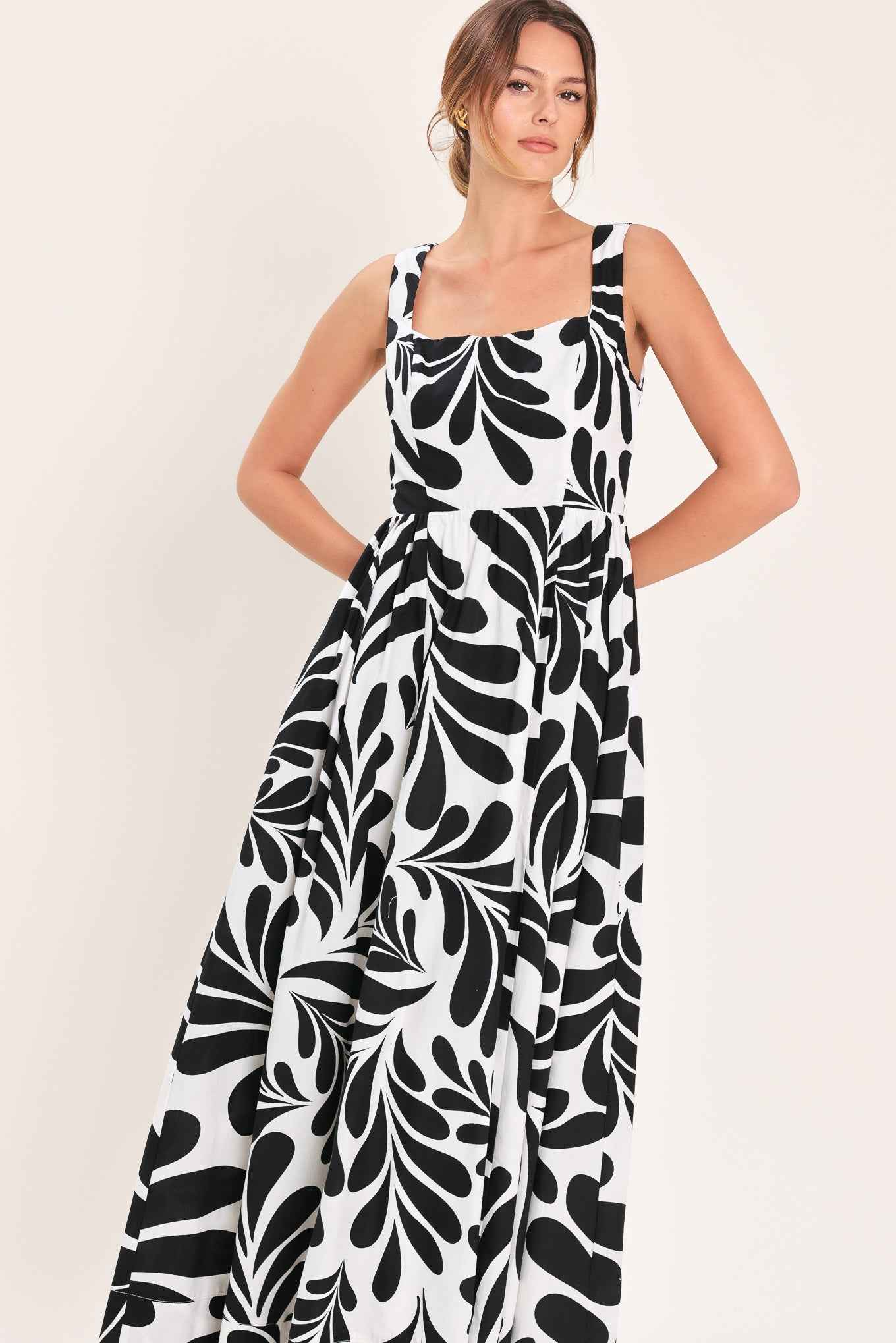 MONO BLOOM WOVEN MAXI DRESS