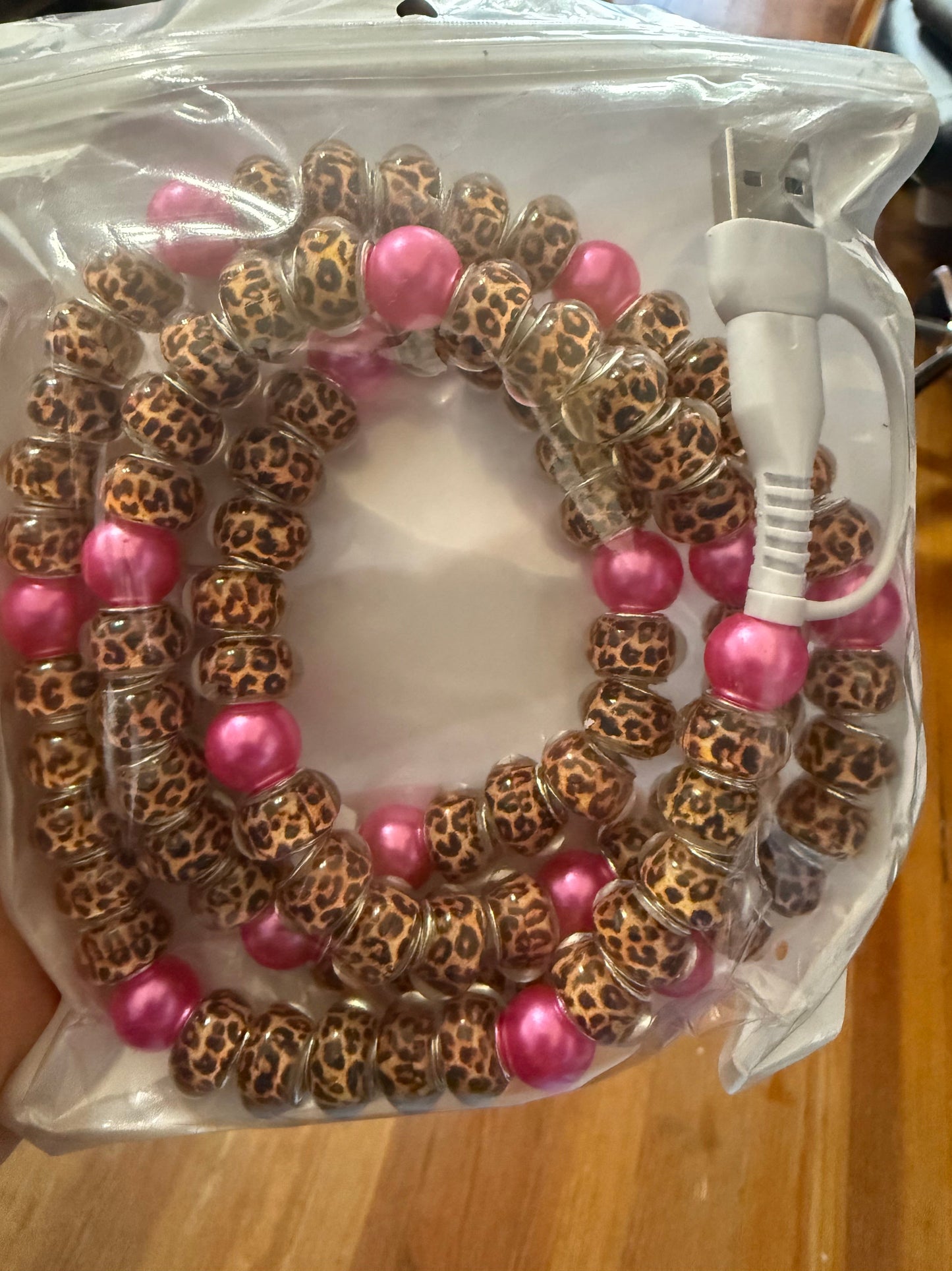 DUAL BEADED CHARGER