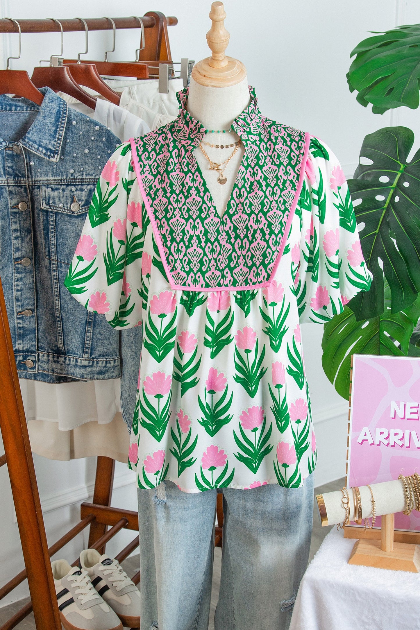 Floral Puff Sleeve Contrast V-Neck Blouse